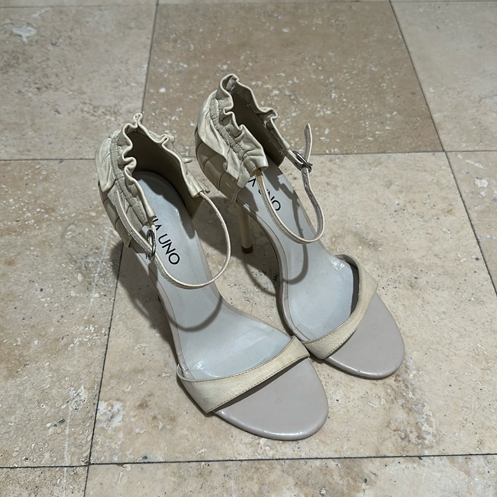 Cigarette Heels